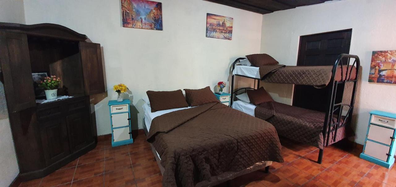 안티구아 과테말라 Parrot House B&B 외부 사진